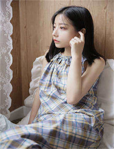《我被室友们强了H女百合-韩婧格12个视频》