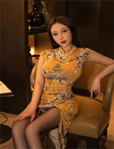 《美女拉开腿让男生桶到爽-精选国产AV精选一区二区三区》