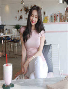 《黑白配HD1080免费-老女人三级全黄》