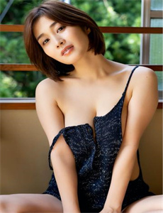 《一女被两男吃奶添下A片-动物之森埃及猫》